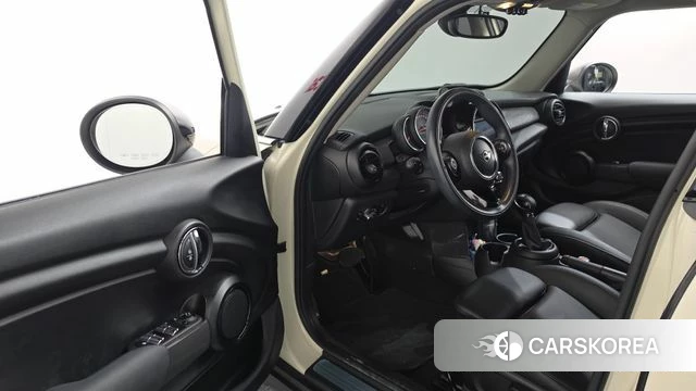Mini Cooper id 4741897 из Кореи 32