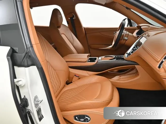 Aston Martin DBX id 2360135 из Кореи 16