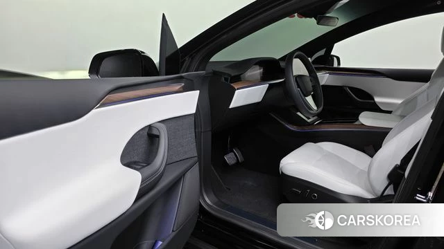 Tesla Model X id 4847147 из Кореи 35