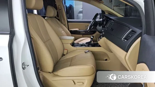 Kia The New Carnival id 3530984 из Кореи 20