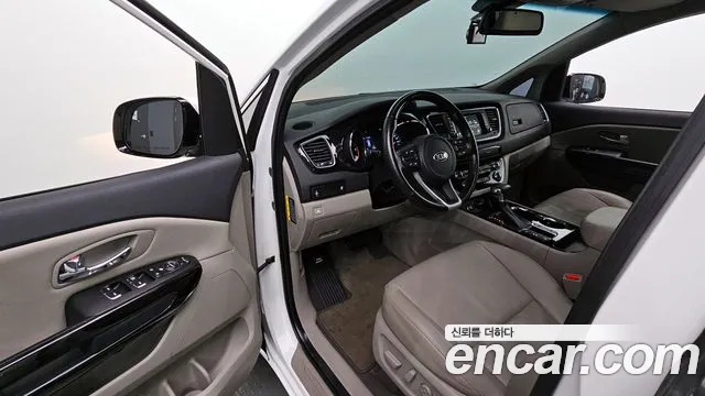 Kia The New Carnival id 2348028 из Кореи 20