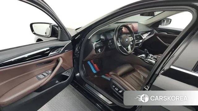 BMW 5 Series (G30) id 3433297 из Кореи 20