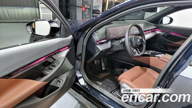 BMW 5 Series (G60) id 2584681 из Кореи 20