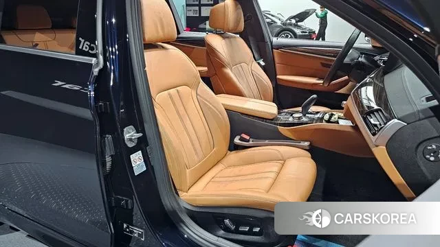 BMW 5 Series (G30) id 3389476 из Кореи 20