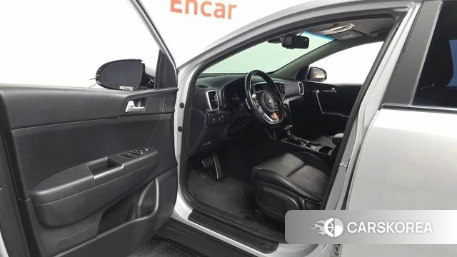 Kia Sportage The Bold id 4688457 из Кореи 33