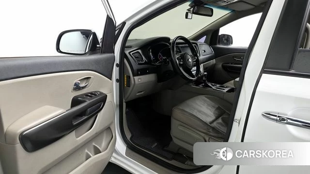 Kia The New Carnival id 3880164 из Кореи 20