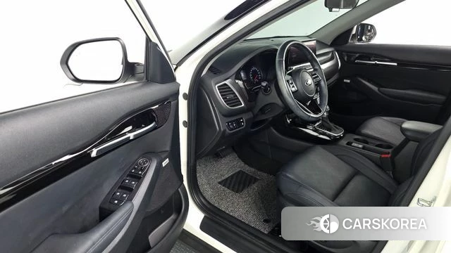 Kia Seltos id 4542109 из Кореи 32