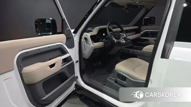 Land Rover Defender (L663) id 3561483 из Кореи 20