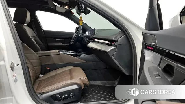 BMW 5 Series (G60) id 3716144 из Кореи 20