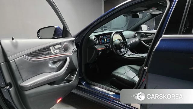 Mercedes-Benz E-Class W213 id 4855241 из Кореи 35