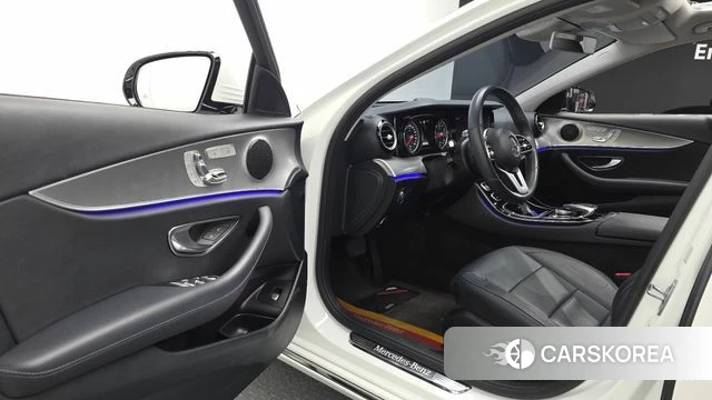 Mercedes-Benz E-Class W213 id 4384638 из Кореи 31