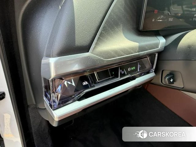 BMW 7 Series (G70) id 4427807 из Кореи 18