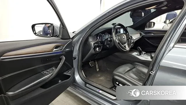 BMW 5 Series (G30) id 3563397 из Кореи 20