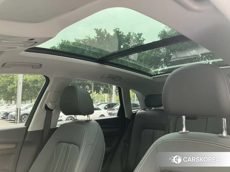 Audi Q5L id 4452703 из Китая 12