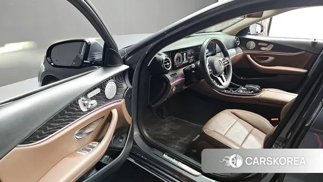 Mercedes-Benz E-Class W213 id 3718292 из Кореи 20