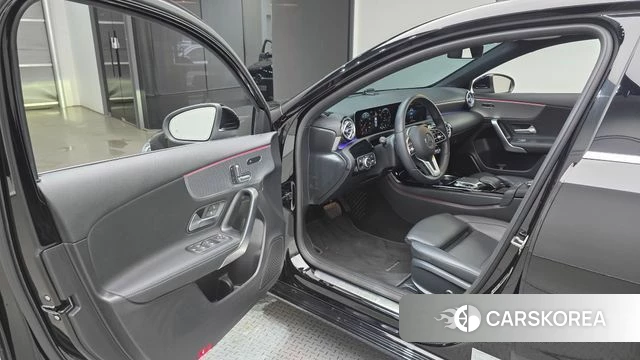 Mercedes-Benz A-Class W177 id 4490294 из Кореи 30