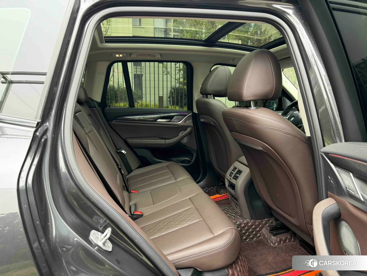 BMW X3 id 4405899 из Китая 23