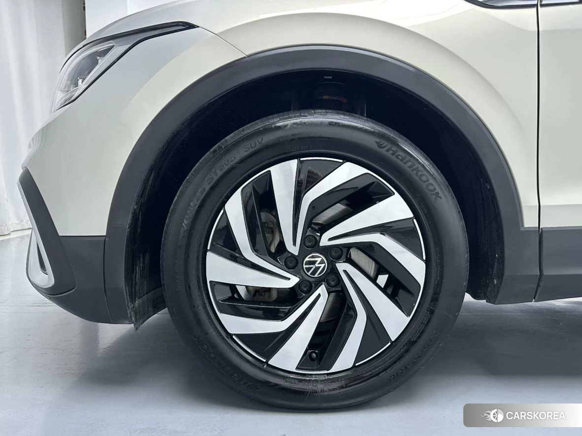Volkswagen Tiguan L id 4479606 из Китая 24