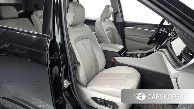 Jeep Grand Cherokee (WL) id 3721566 из Кореи 20