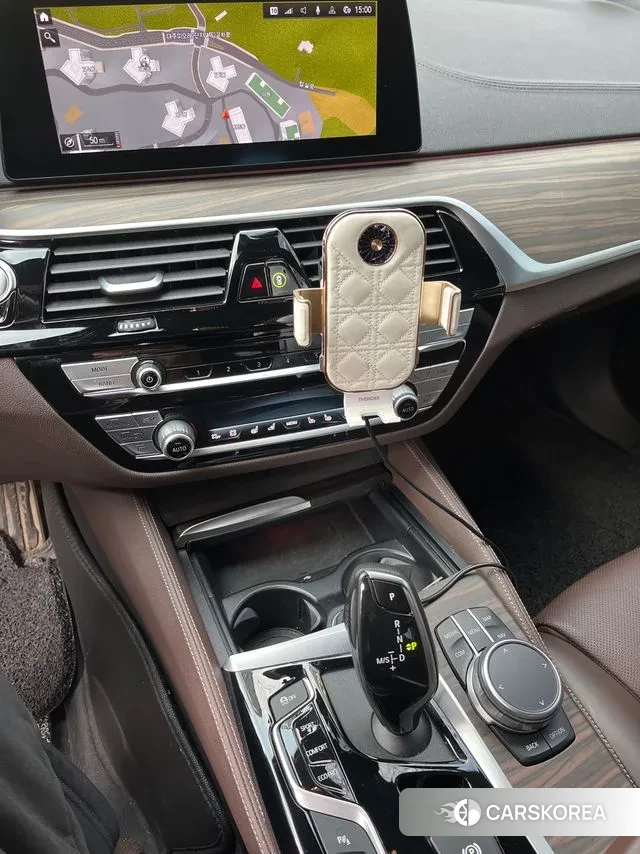 BMW 5 Series (G30) id 3703135 из Кореи 15