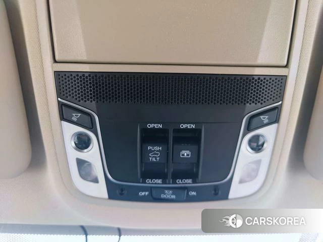 Honda CR-V id 4353351 из Китая 25