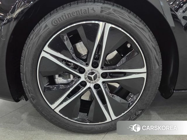 Mercedes-Benz A-Class W177 id 4505374 из Кореи 18