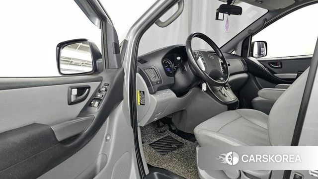 Hyundai The New Grand Starex id 4188561 из Кореи 33