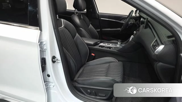 Genesis G70 id 3801185 из Кореи 21