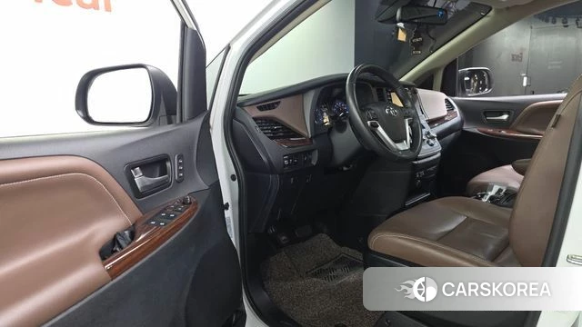 Toyota Sienna id 4780261 из Кореи 20