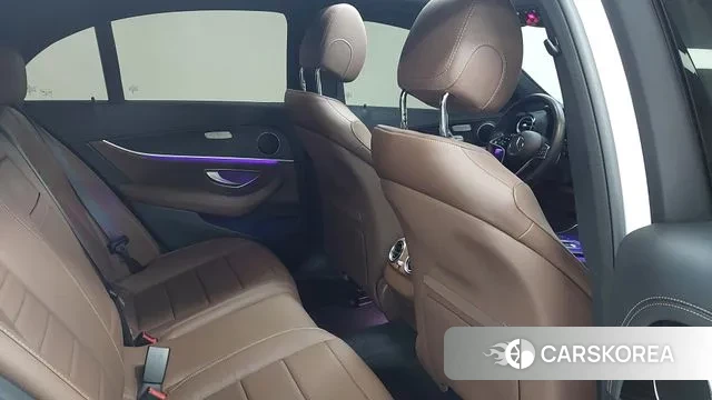 Mercedes-Benz E-Class W213 id 3543587 из Кореи 20