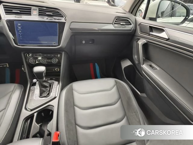 Volkswagen Tiguan L id 4314123 из Китая 16