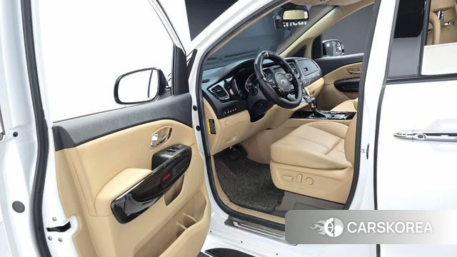 Kia The New Carnival id 4677855 из Кореи 20