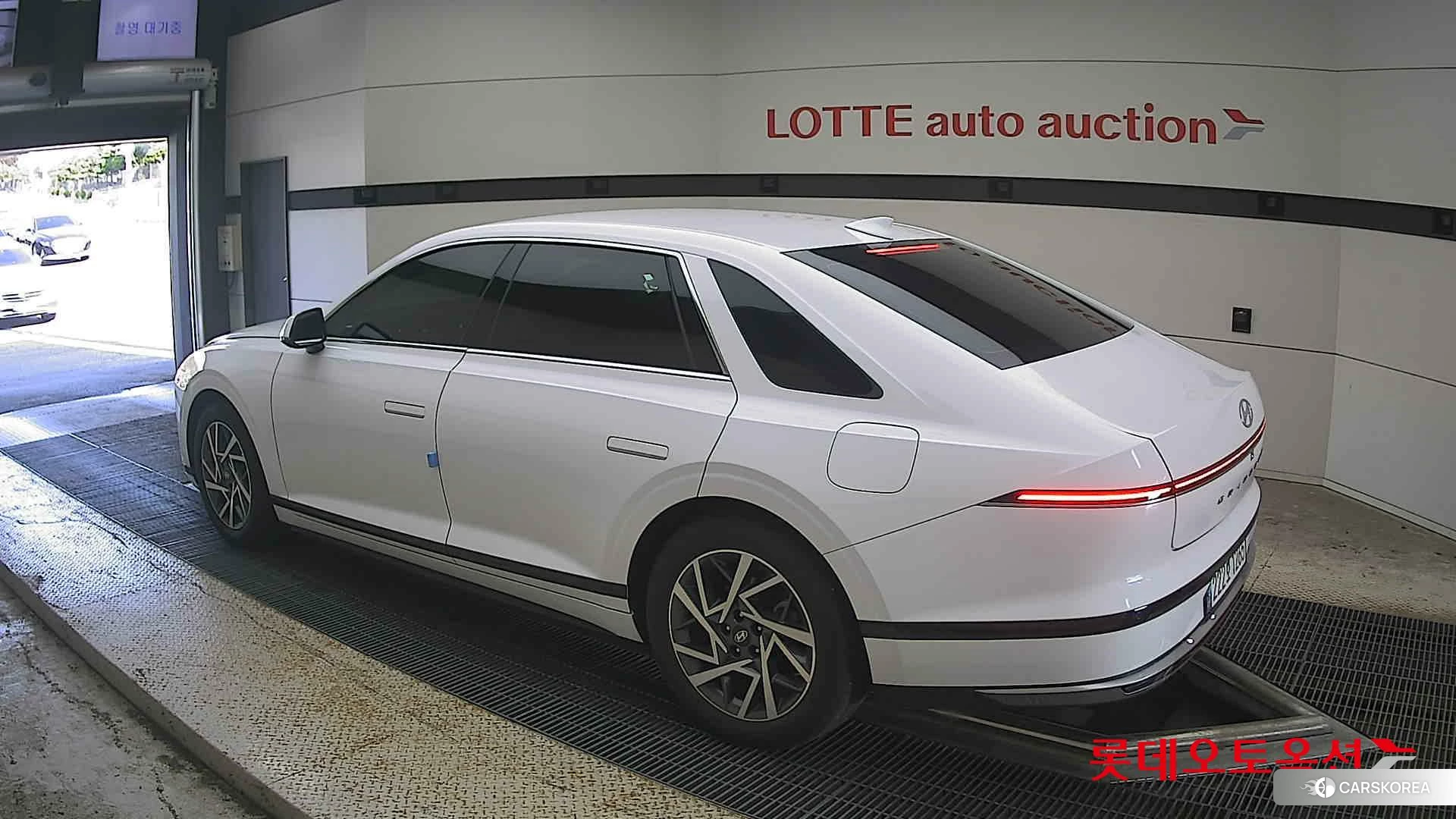 Hyundai Grandeur Hybrid id 4909165 из Кореи 36