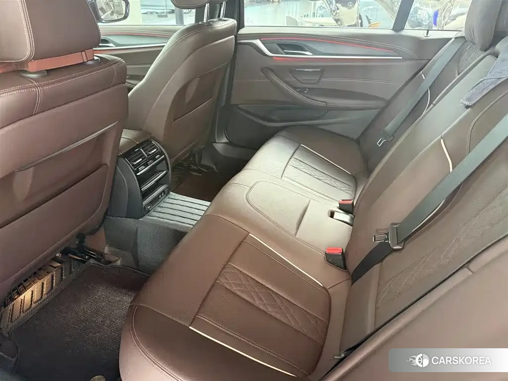 BMW 5 series id 4634729 из Китая 16
