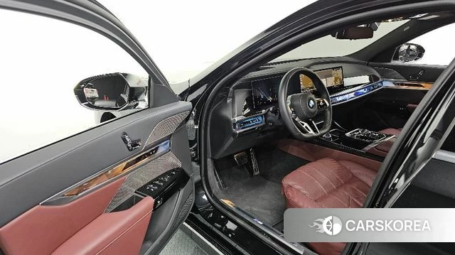 BMW 7 Series (G70) id 4329450 из Кореи 20