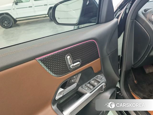 Mercedes-Benz GLB id 4298418 из Китая 15