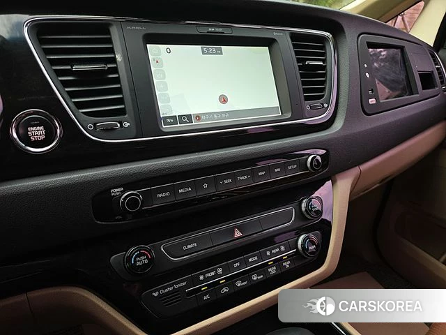 Kia The New Carnival id 4345559 из Кореи 20