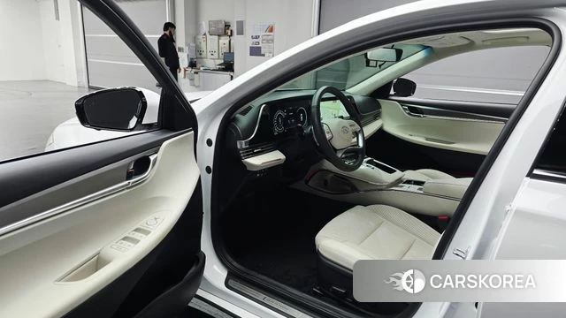 Hyundai The New Grandeur IG Hybrid id 4613649 из Кореи 36