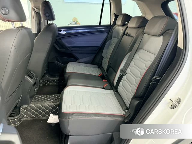 Volkswagen Tiguan L PHEV id 4342210 из Китая 18