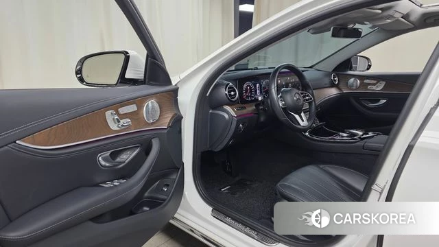 Mercedes-Benz E-Class W213 id 3853162 из Кореи 20