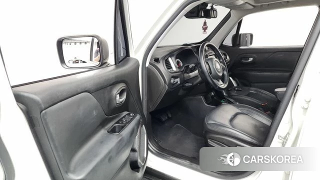 Jeep Renegade id 4250914 из Кореи 37