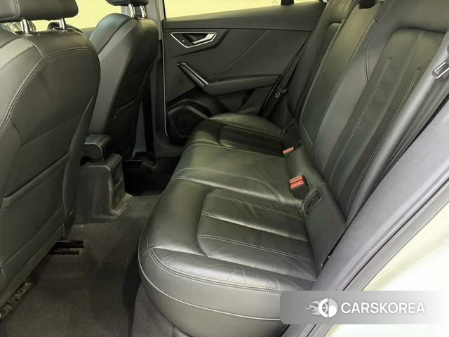 Audi Q2L id 4290737 из Китая 19