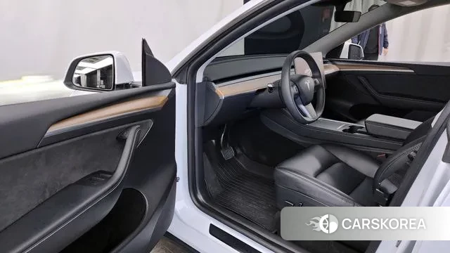 Tesla Model Y id 3644801 из Кореи 20