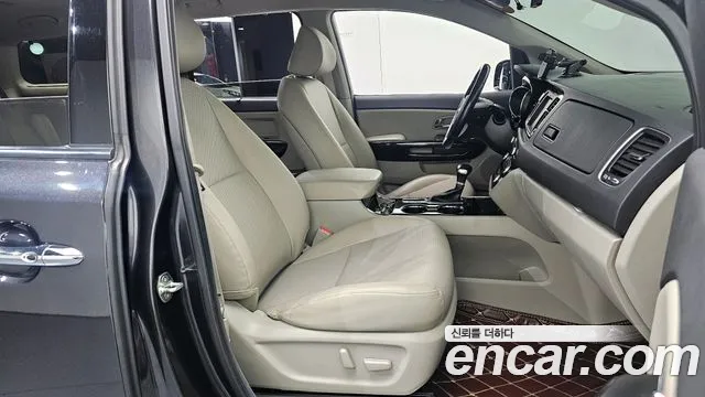 Kia The New Carnival id 2855623 из Кореи 20