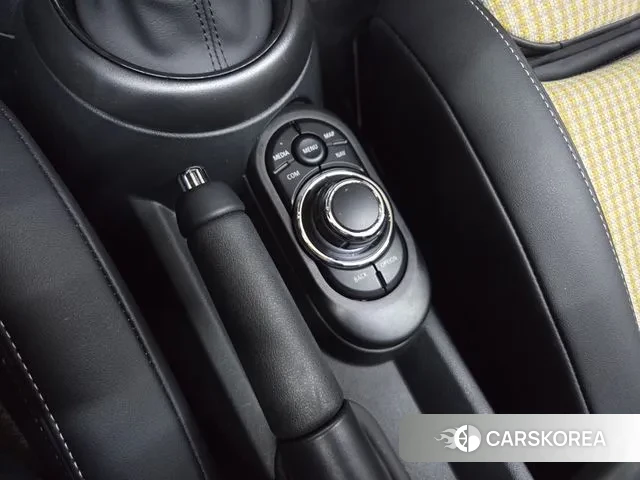 Mini Cooper S Convertible id 3555390 из Кореи 18