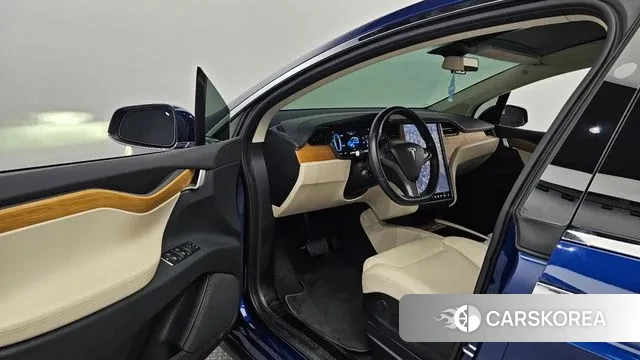 Tesla Model X id 3139604 из Кореи 20