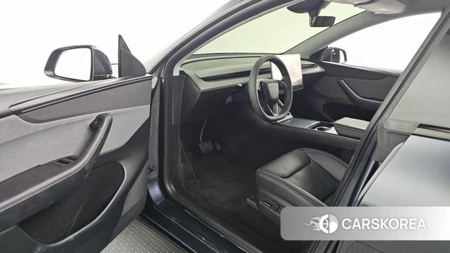 Tesla Model Y id 4669662 из Кореи 20