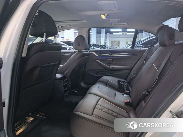 BMW 5 series id 4255913 из Китая 11