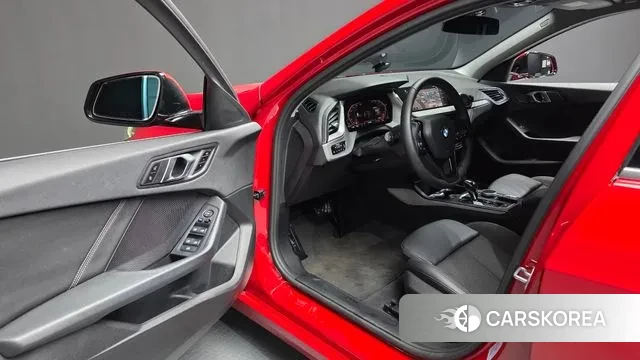 BMW 1 Series (F40) id 3666282 из Кореи 20