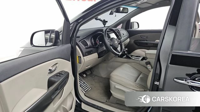 Kia The New Carnival id 4304622 из Кореи 30